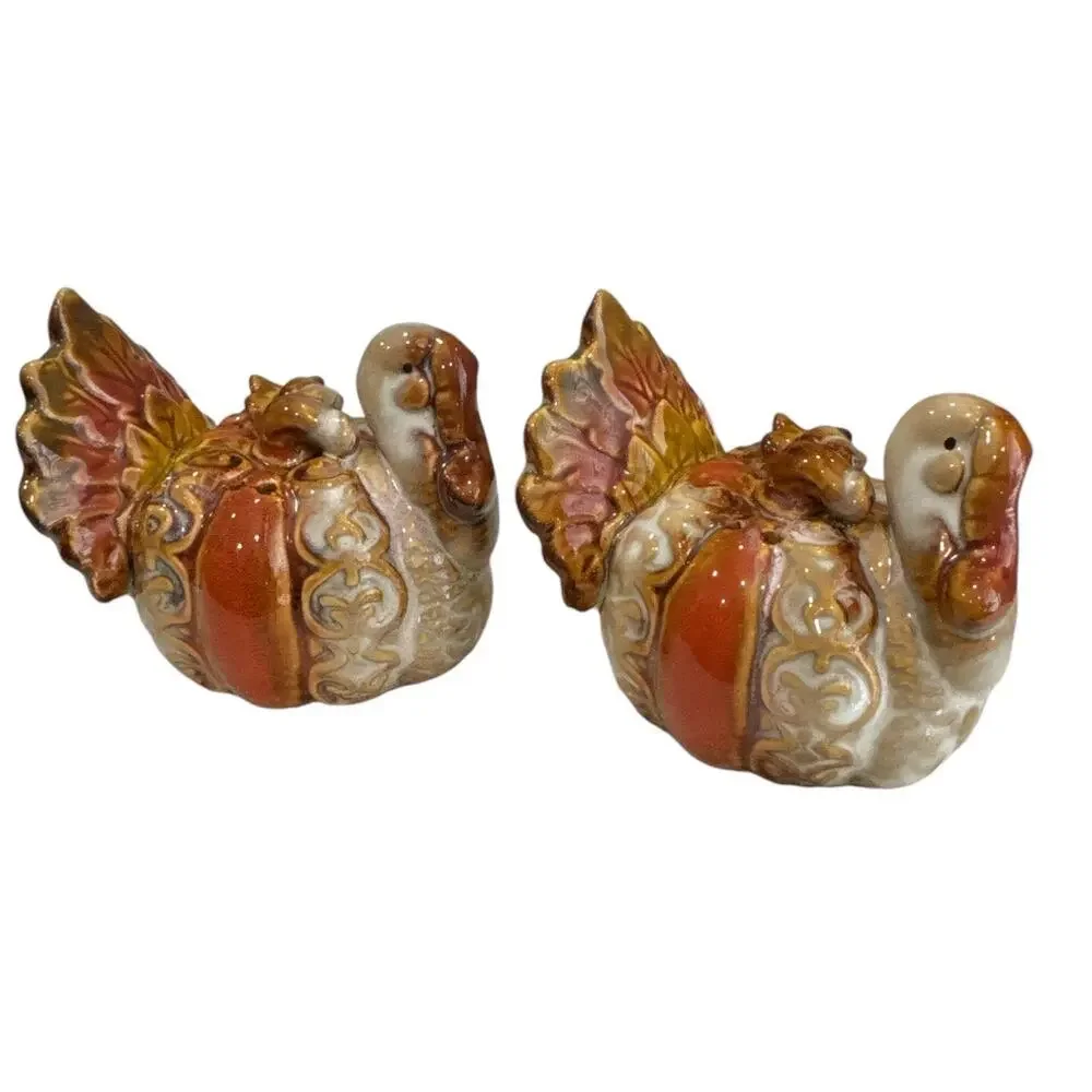 Vintage Ceramic Pumpkin Turkey Salt and Pepper Shakers Set